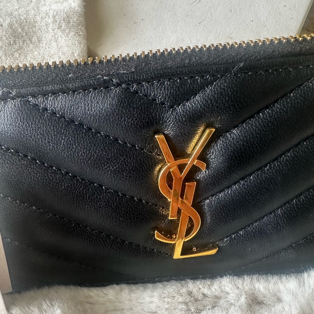 Saint Laurent Black Quilted Credit Card Holder with Gold Logo Lambskin BRAND NEW - Picture 6 of 13